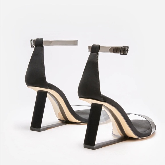 Good American cinder-f*cking-rella sandals - Picture 3 of 4